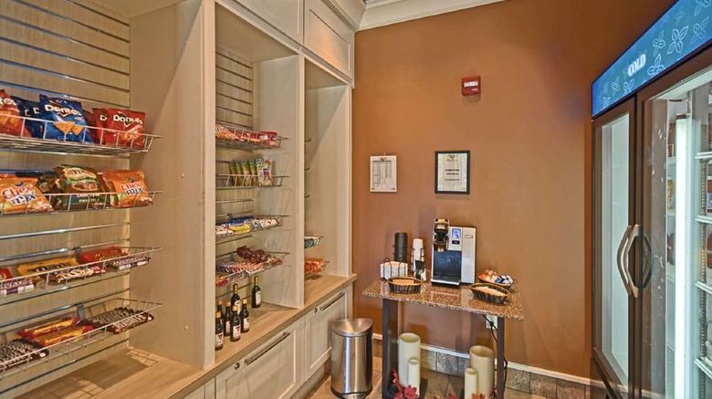 <b>Hilton Garden Inn Mt Laurel Restaurant</b>. Images powered by <a href="https://iceportal.shijigroup.com/" title="IcePortal" target="_blank">IcePortal</a>.