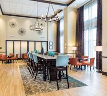 Hampton Inn & Suites, Philadelphia Lobby