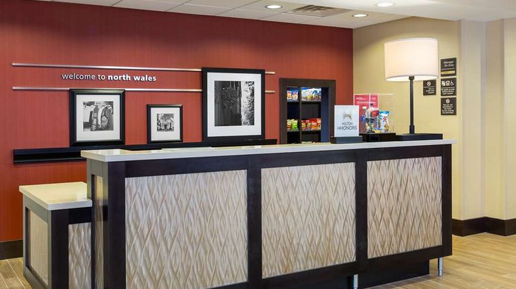 Hampton Inn & Suites, Philadelphia Lobby