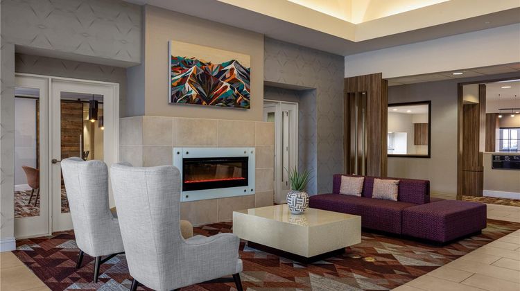 Hilton Garden Inn Phoenix Airport Lobby