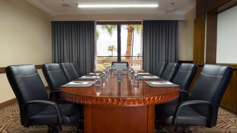 <b>Hilton Phoenix Airport Meeting</b>. Images powered by <a href="https://iceportal.shijigroup.com/" title="IcePortal" target="_blank">IcePortal</a>.