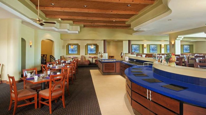 <b>Hilton Phoenix Airport Restaurant</b>. Images powered by <a href="https://iceportal.shijigroup.com/" title="IcePortal" target="_blank">IcePortal</a>.