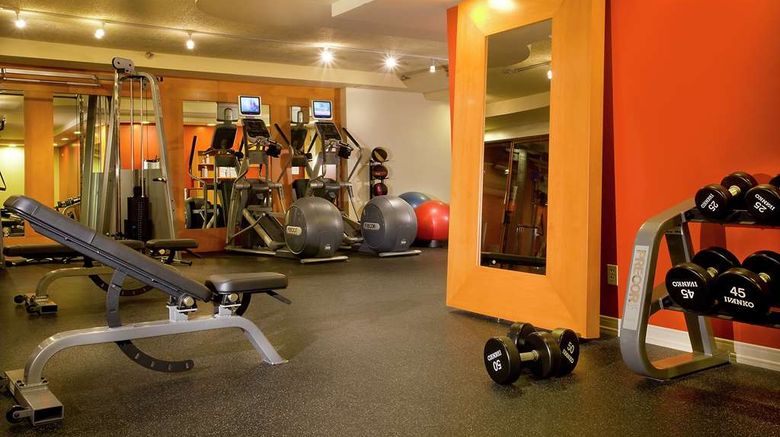 <b>Hilton Phoenix Airport Health</b>. Images powered by <a href="https://iceportal.shijigroup.com/" title="IcePortal" target="_blank">IcePortal</a>.