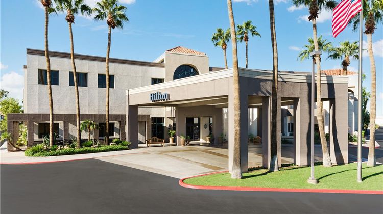 Hilton Phoenix Airport Exterior