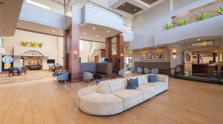 Hilton Phoenix Airport Lobby