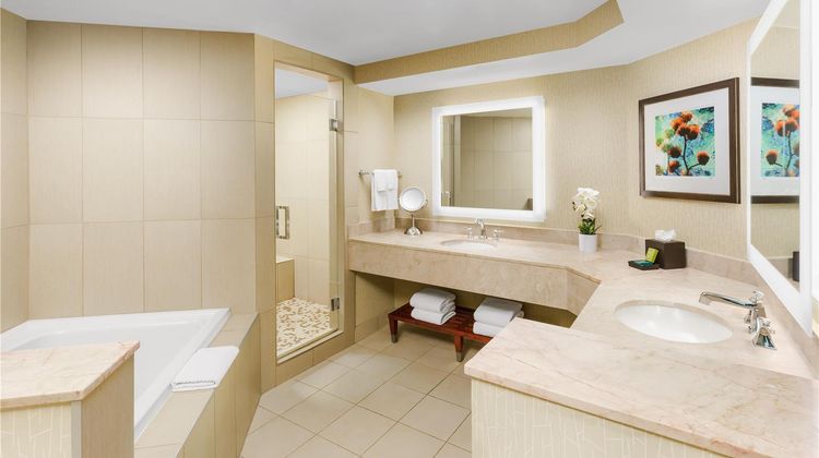 Hilton Phoenix Airport Room