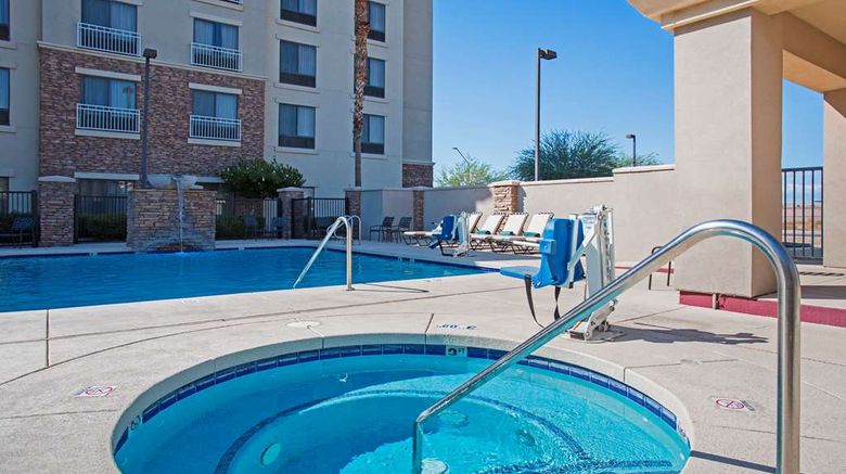 <b>Hilton Garden Inn Phoenix/Avondale Pool</b>. Images powered by <a href="https://iceportal.shijigroup.com/" title="IcePortal" target="_blank">IcePortal</a>.