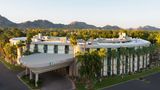 Embassy Suites Phoenix  Biltmore Exterior
