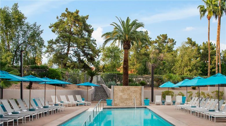 <b>Embassy Suites Phoenix  Biltmore Pool</b>. Images powered by <a href="https://iceportal.shijigroup.com/" title="IcePortal" target="_blank">IcePortal</a>.