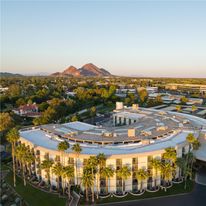 Embassy Suites Phoenix  Biltmore