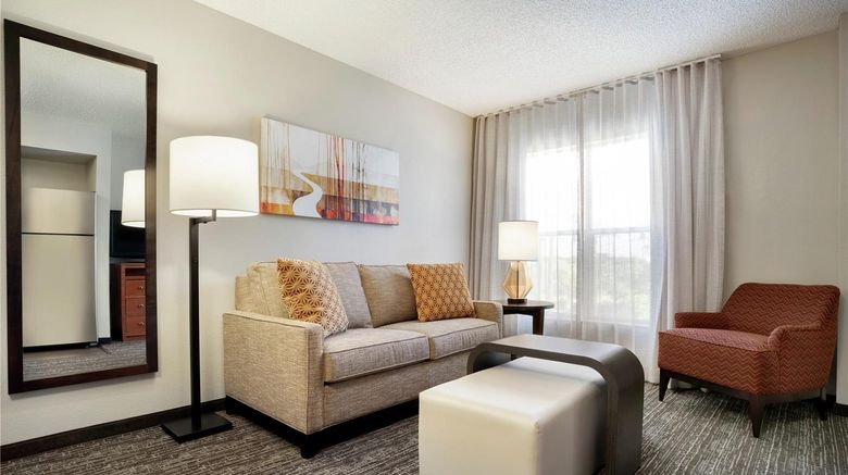 <b>Homewood Suites Chandler Room</b>. Images powered by <a href="https://iceportal.shijigroup.com/" title="IcePortal" target="_blank">IcePortal</a>.
