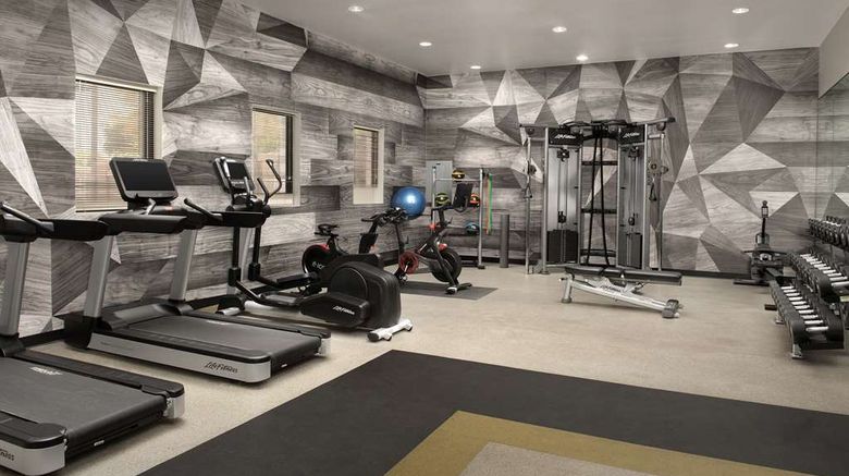 <b>Hilton Phoenix/Chandler Health</b>. Images powered by <a href="https://iceportal.shijigroup.com/" title="IcePortal" target="_blank">IcePortal</a>.