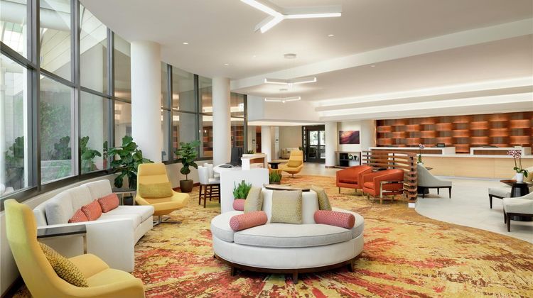 Doubletree Suites by Hilton Phoenix Lobby