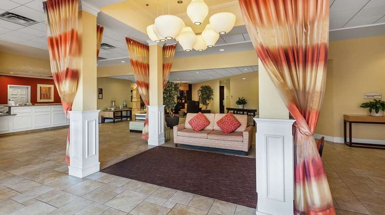 <b>DoubleTree by Hilton Phoenix Midtown Lobby</b>. Images powered by <a href="https://iceportal.shijigroup.com/" title="IcePortal" target="_blank">IcePortal</a>.