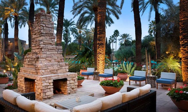DoubleTree Resort Hotel Paradise Valley Exterior
