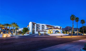 Hilton Phoenix Resort at the Peak