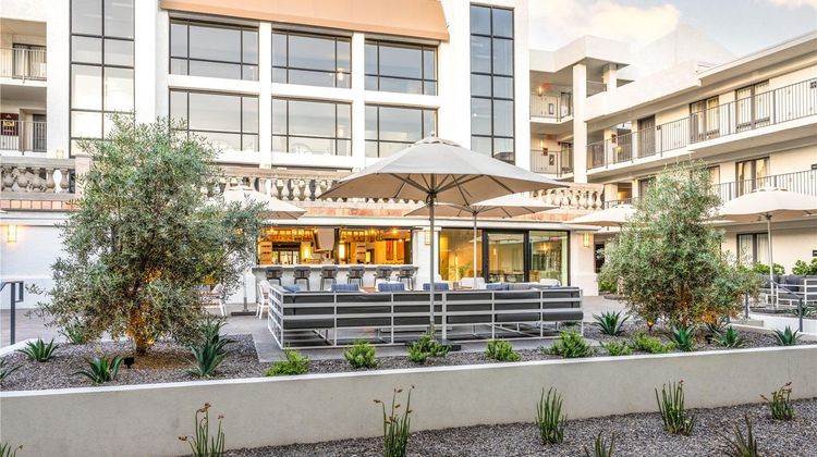 The Peak Phoenix, a Hilton Resort Restaurant