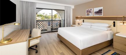 Hilton Phoenix Resort at the Peak Room