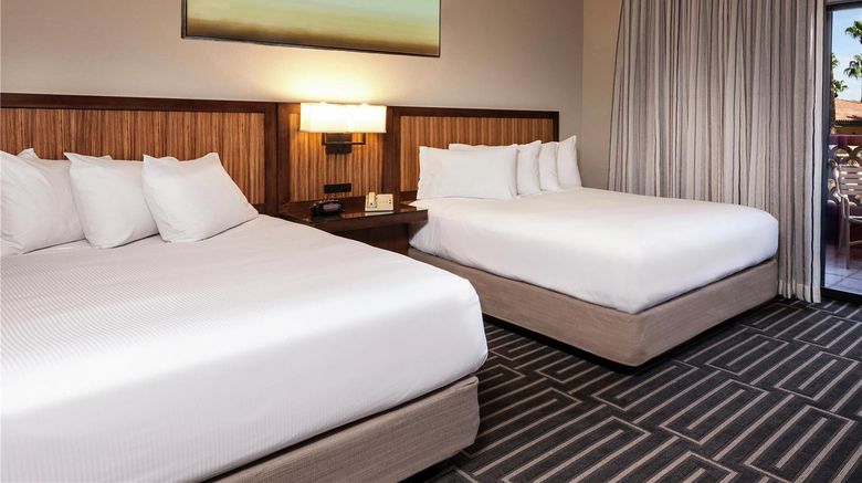 <b>Pointe Hilton Tapatio Cliffs Resort Room</b>. Images powered by <a href="https://iceportal.shijigroup.com/" title="IcePortal" target="_blank">IcePortal</a>.