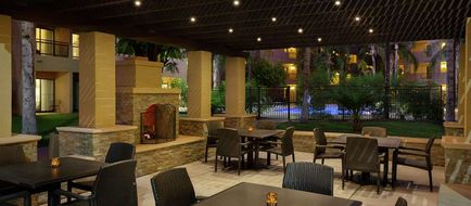 Embassy Suites Phoenix-Tempe Exterior