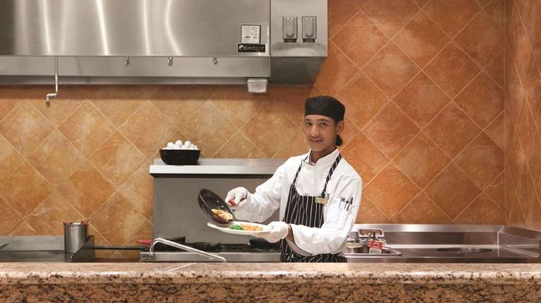 <b>Embassy Suites Restaurant</b>. Images powered by <a href="https://iceportal.shijigroup.com/" title="IcePortal" target="_blank">IcePortal</a>.