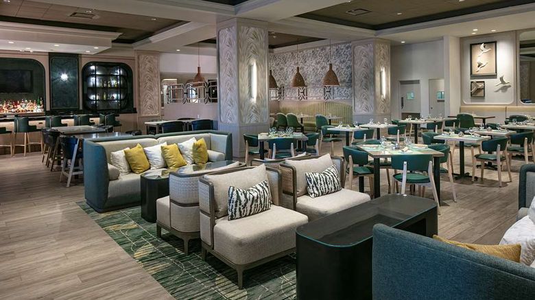 <b>Hilton St Petersburg Carillon Park Restaurant</b>. Images powered by <a href="https://iceportal.shijigroup.com/" title="IcePortal" target="_blank">IcePortal</a>.