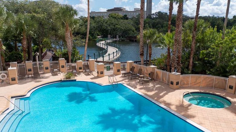 <b>Hilton St Petersburg Carillon Park Pool</b>. Images powered by <a href="https://iceportal.shijigroup.com/" title="IcePortal" target="_blank">IcePortal</a>.