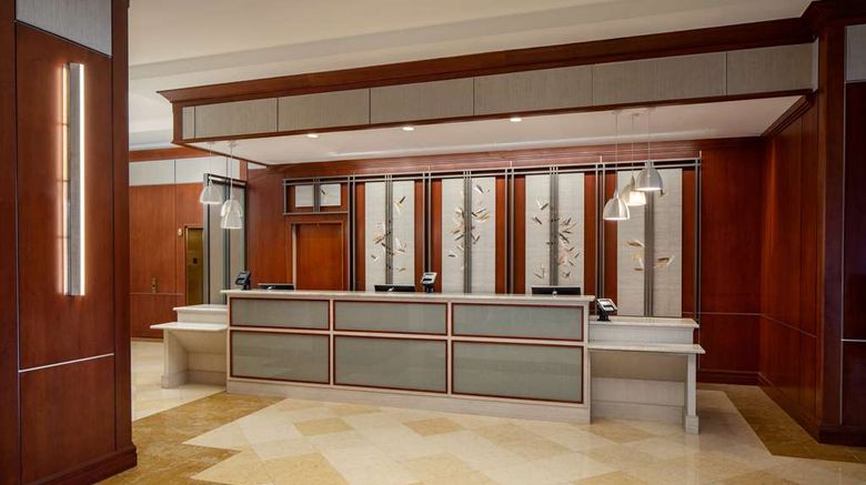 <b>Hilton St Petersburg Carillon Park Lobby</b>. Images powered by <a href="https://iceportal.shijigroup.com/" title="IcePortal" target="_blank">IcePortal</a>.