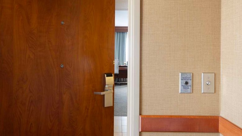 <b>Hilton St Petersburg Carillon Park Room</b>. Images powered by <a href="https://iceportal.shijigroup.com/" title="IcePortal" target="_blank">IcePortal</a>.