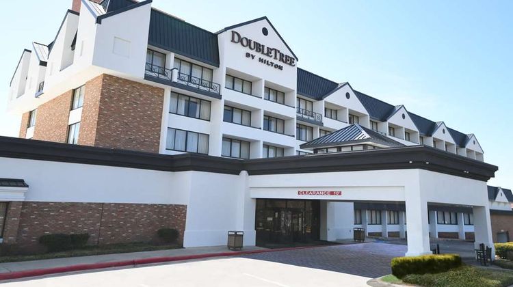 DoubleTree by Hilton Baltimore North Exterior