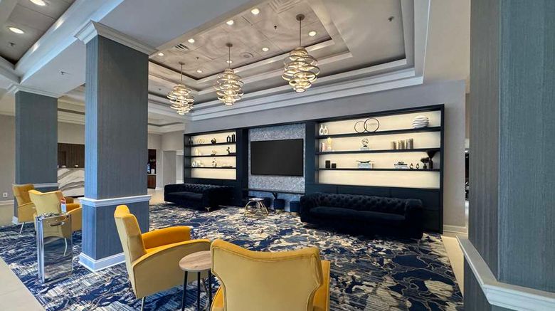 <b>DoubleTree by Hilton Baltimore North Lobby</b>. Images powered by <a href="https://iceportal.shijigroup.com/" title="IcePortal" target="_blank">IcePortal</a>.