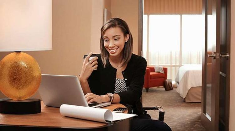Embassy Suites Piscataway Restaurant