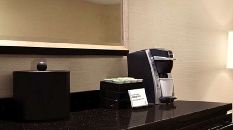 <b>Embassy Suites Piscataway Room</b>. Images powered by <a href="https://iceportal.shijigroup.com/" title="IcePortal" target="_blank">IcePortal</a>.