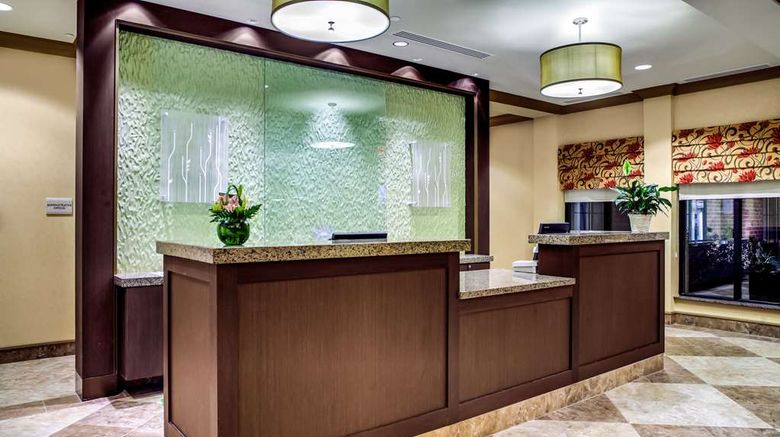 <b>Hilton Garden Inn Pittsburgh/Cranberry Lobby</b>. Images powered by <a href="https://iceportal.shijigroup.com/" title="IcePortal" target="_blank">IcePortal</a>.