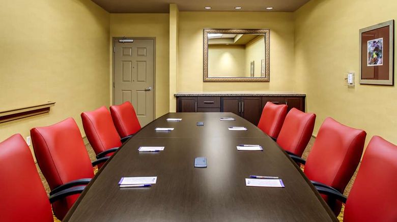 <b>Hilton Garden Inn Pittsburgh/Cranberry Meeting</b>. Images powered by <a href="https://iceportal.shijigroup.com/" title="IcePortal" target="_blank">IcePortal</a>.