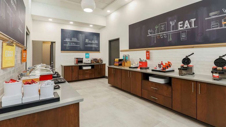 <b>Hampton Inn & Suites Pittsburgh-Downtown Restaurant</b>. Images powered by <a href="https://iceportal.shijigroup.com/" title="IcePortal" target="_blank">IcePortal</a>.