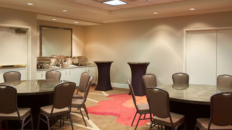 <b>Hampton Inn & Suites Meadow Lands Meeting</b>. Images powered by <a href="https://iceportal.shijigroup.com/" title="IcePortal" target="_blank">IcePortal</a>.