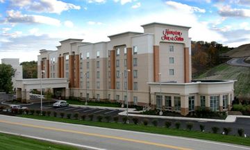 Hampton Inn & Suites Meadow Lands
