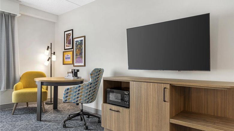 <b>Hampton Inn & Suites Meadow Lands Other</b>. Images powered by <a href="https://iceportal.shijigroup.com/" title="IcePortal" target="_blank">IcePortal</a>.