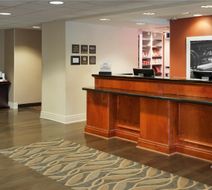 Hampton Inn & Suites Meadow Lands Lobby