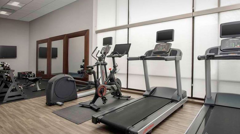 <b>Hampton Inn Pittsburgh/Monroeville Health</b>. Images powered by <a href="https://iceportal.shijigroup.com/" title="IcePortal" target="_blank">IcePortal</a>.