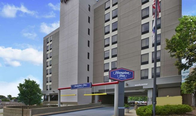 Hampton Inn Pittsburgh-University Center Exterior