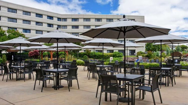 DoubleTree Pleasanton at the Club Exterior