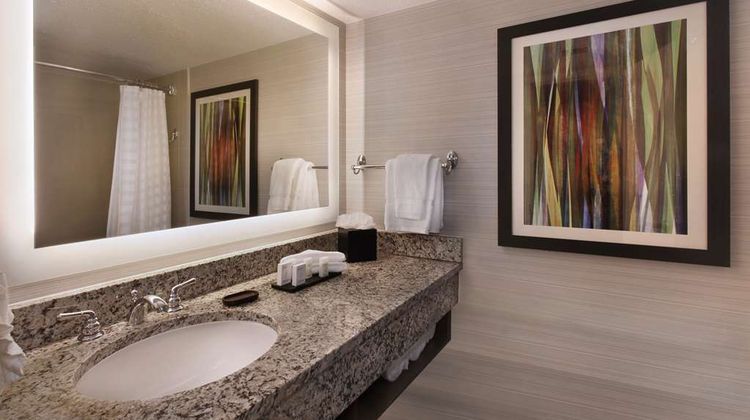 Embassy Suites by Hilton Palm Desert Room