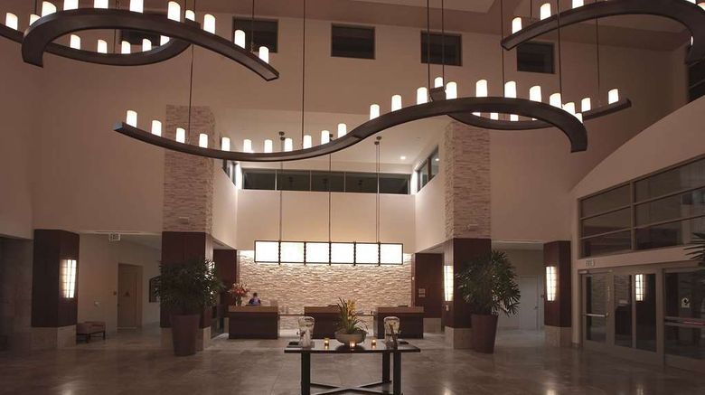 <b>Embassy Suites Palmdale Lobby</b>. Images powered by <a href="https://iceportal.shijigroup.com/" title="IcePortal" target="_blank">IcePortal</a>.