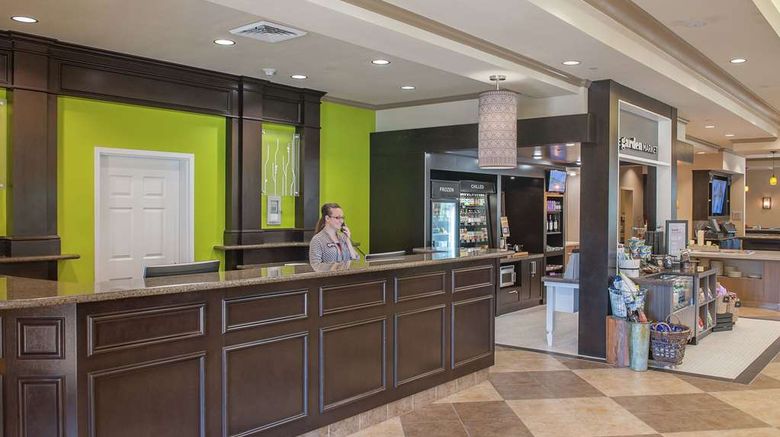 <b>Hilton Garden Inn Pensacola Airport Lobby</b>. Images powered by <a href="https://iceportal.shijigroup.com/" title="IcePortal" target="_blank">IcePortal</a>.