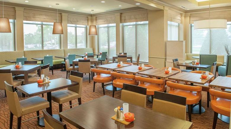 <b>Hilton Garden Inn Pensacola Airport Restaurant</b>. Images powered by <a href="https://iceportal.shijigroup.com/" title="IcePortal" target="_blank">IcePortal</a>.