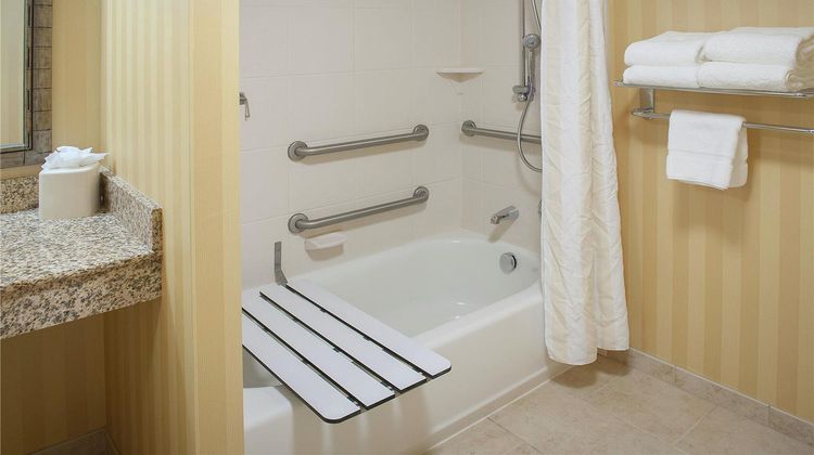 Hilton Garden Inn Pensacola Airport Room