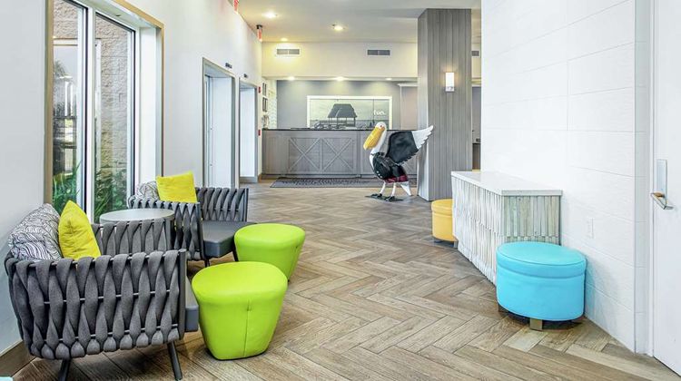 Hampton Inn Pensacola Beach Gulf Front Lobby