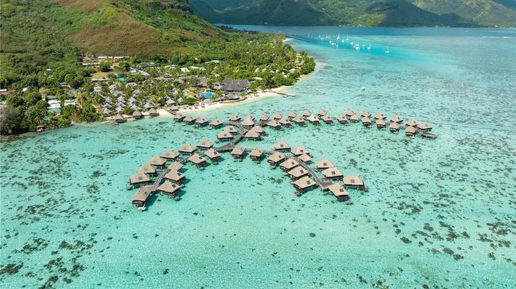 Hilton Moorea Lagoon Resort & Spa Exterior